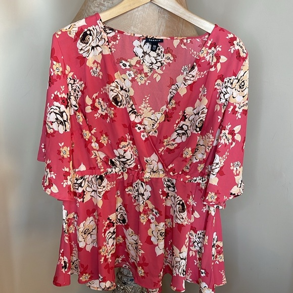 FLORAL WRAP GEORGETTE BABYDOLL BLOUSE CORAL Size 00 - Picture 15 of 15